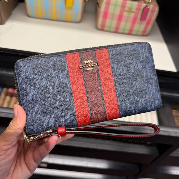 Coach CBO09 Long Zip Around Wallet In Signature Canvas With Varsity Stripe - Picture 1 of 4